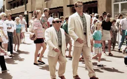 Arnold Schwarzenegger and Danny DeVito in "Twins" (1988)